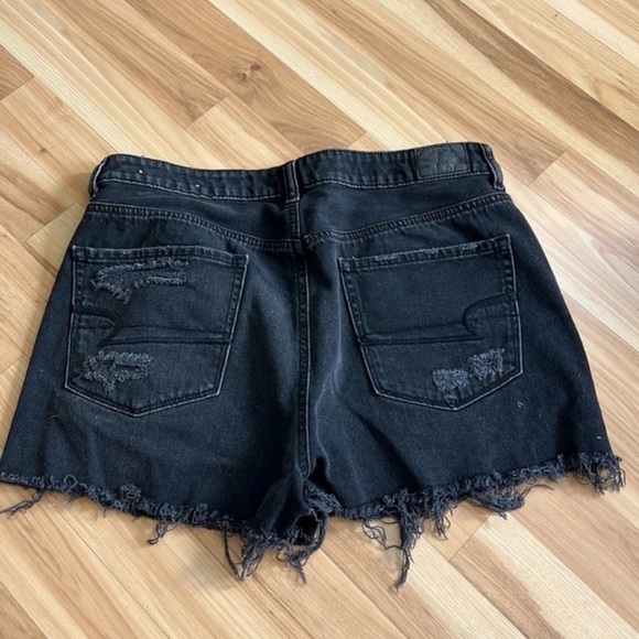 AE High Rise Jean Shorts - Picture 2 of 4